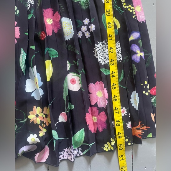 Make my Lemonade (French brand) Cassie Floral dress Size 40/Size 8 - Picture 13 of 14